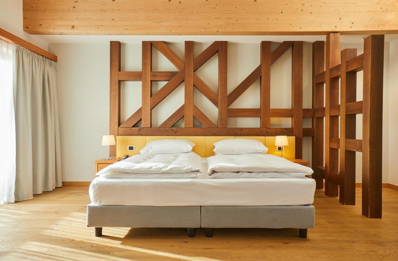 Hotel Garberhof Malles Venosta Extérieur photo