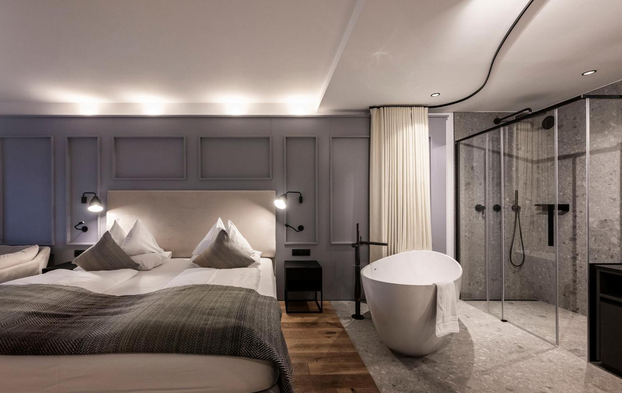 Hotel Garberhof Malles Venosta Extérieur photo